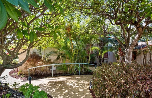Sapphire Beach Apartment | Aqualuna Beach Resort - Unit 47