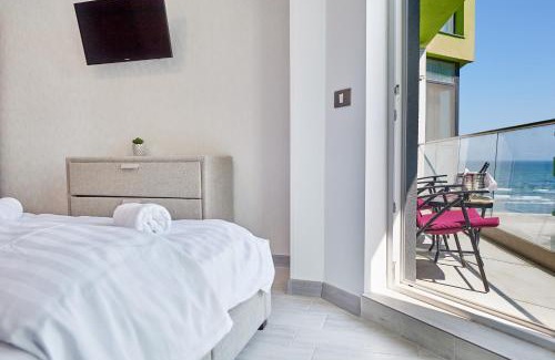 Mamaia-Sat Apartment | Aquamarin 2BD apt Spa n Pools Beach resort