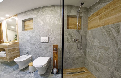 Campulung Moldovenesc Hotel | Aquarius Boutique Hotel