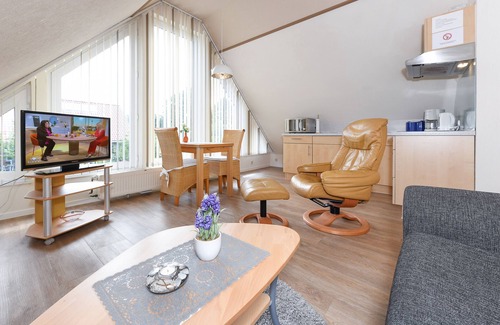 Esens Apartment | Aquarius - Vacation Apartments Haus Sternenlicht