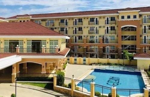 Sasa Apartment | AR02 1BEDROOM Condo Unit with Free Pool, HBO, Netflix & WiFi