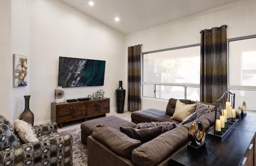 Arabian Crest House | Arabian Nights - Private Pool - Hot Tub - Games!