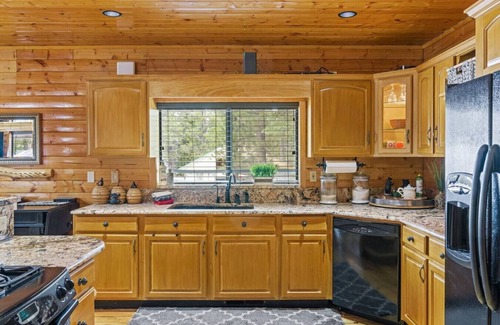 Duck Creek Village Cabin | Arapaho Luxury Retreat!