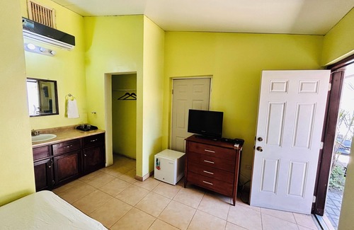 Leogane Hotel | Arawak Hotel