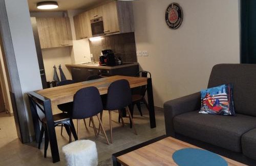 Arc-1800 Apartment | ARC 1800 Appartement 6-8 pers,5 cristaux, avec garage