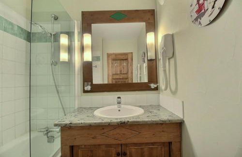 Arc-1950 Apartment | ARC 1950 - Appartement cosy et chaleureux - Sauna, Hammam, Jacuzzi, Piscine