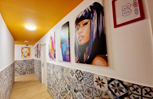 El Parc i la Llacuna del Poblenou Hostel | Arc House Barcelona