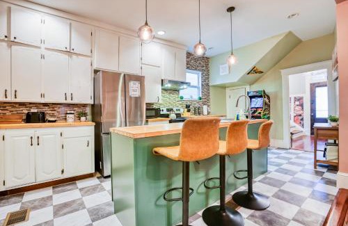 Live Oak House | Arcade - Summer Fun Near Starland, River St & DT