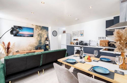 Derby Apartment | Archies Cozy Retreat Premier Apartments Derby