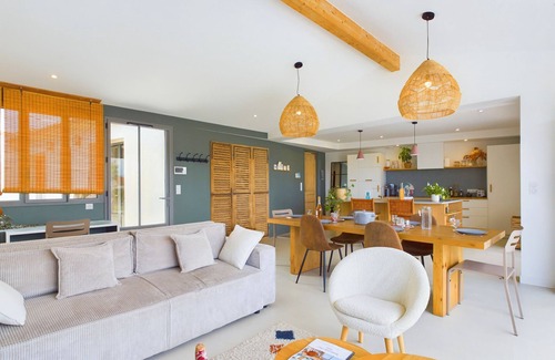 Rivedoux-Plage Ski Chalet | Architect-designed villa with heated pool and garden