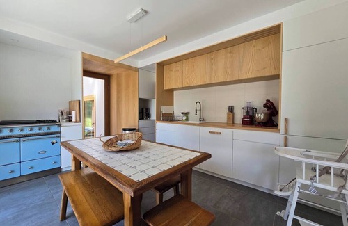 Les Genettes House | Architect-designed house in absolute calm