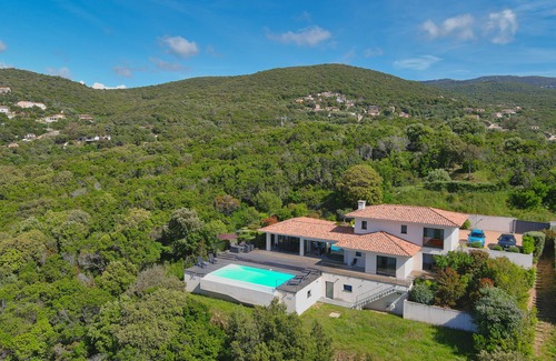 Coti-Chiavari Villa | Architect villa - exceptional view of the Sanguinaires & Ajaccio Gulf