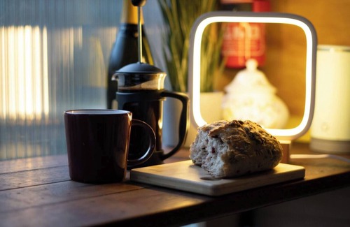 Market Drayton Cabin | Architects Cabin OMG! Airbnb Winner | Year Round