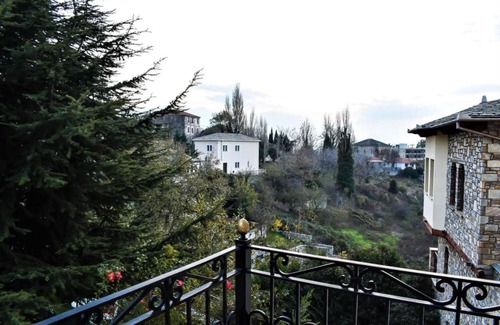 Portaria House | Archontiko Polyzos 21 Irida