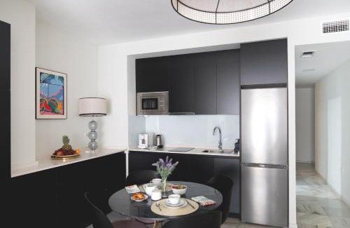 Leon XIII-Los Naranjos Apartment | Arco Macarena Suite by SHS