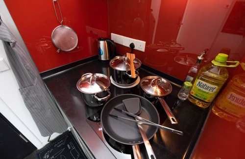 Mont Kiara Apartment | Arcoris Mont Kiara/163Mall 4Pax 1Bedroom/Balcony
