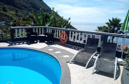 Arco da Calheta Apartment | Arcos Grands Apt enormous private pool Luxury & relaxing VIEWS! T4.