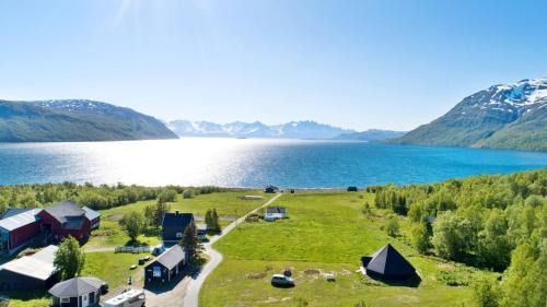 Kvaenangen Other | Arctic FjordCamp