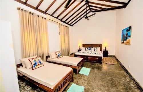 Kahandamodara House | Ardeen Villa - superb 3 bedroom beachfront for 6, HB, in Ranna- Tangalle- free pick up or drop off for 7 night stays, serviced, taxes included