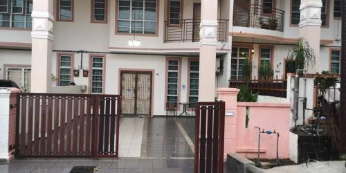 Ayer Molek House | Ardhil Homestay Duyung