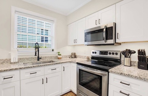 Midtown Apartment | Ardsley Upscale Living Unit #2
