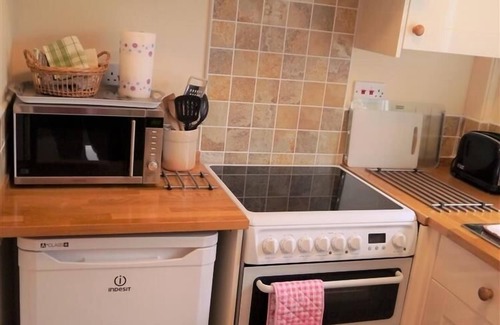 Ardwell Cottage | Ardwell House East Lodge - a cottage that sleeps 2 guests in 1 bedroom