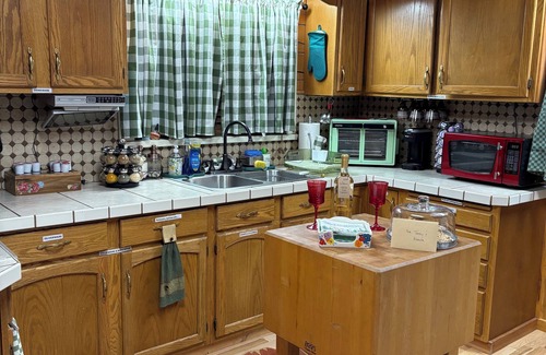 Custer County Cabin | Are you thinking about cabin tripping in Colorado? We have you covered.