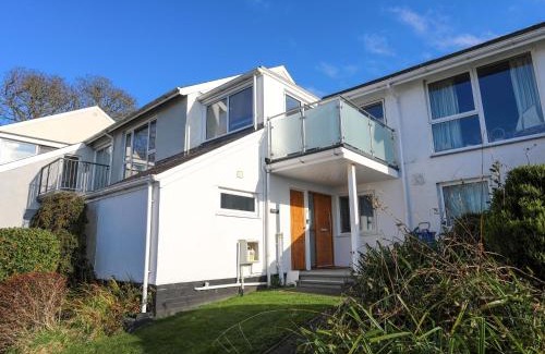 Y Felinheli House | Argoed