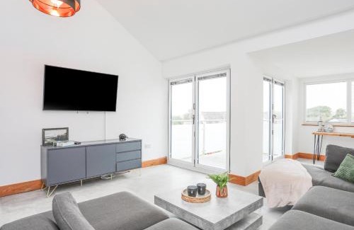 Y Felinheli House | Argoed