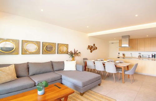 Flamingos Condo | Aria Ocean View Condo 206 by Kivoya