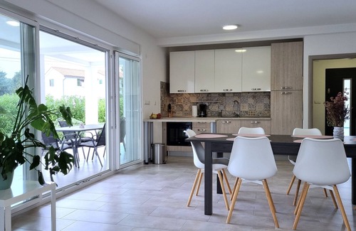 Filipana House | Aria - villa in Filipana, close to numerous beaches and activities