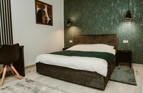 Center Apartment | ARINI WHITE HOUSE