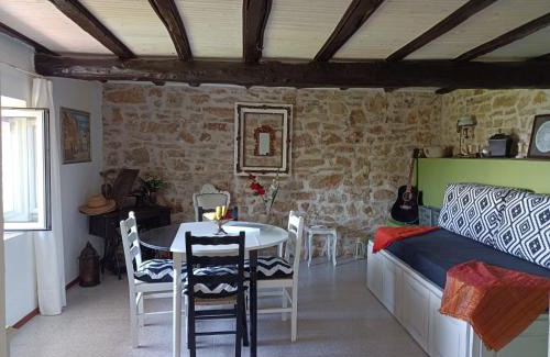 Kavalleraina House | "Aristidis Stone House"