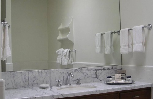 Blenman-Elm Hotel | Arizona Inn