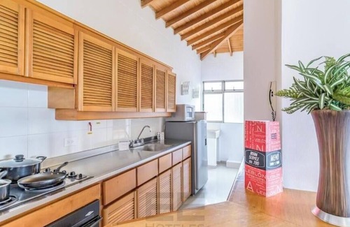La Aguacatala Apartment | ArkadiaMall-Rodeo-Breakfast-Daily-Cleaning-56m2-DLX