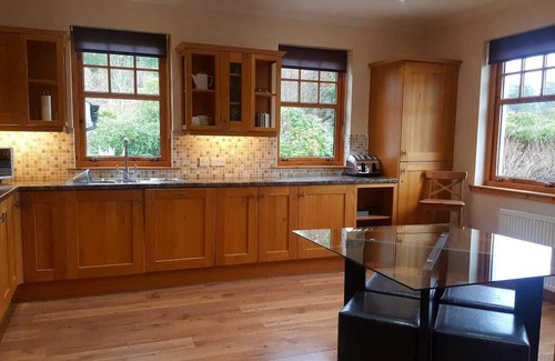 Spean Bridge House | Arkaig Lodge - a modern, tastefully furnished property in a stunning location.