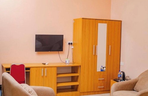 Epetu Hotel | Arkplus Hotel and Suites