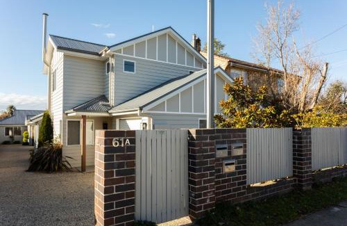 Armidale House | Armidale Cottage on Barney - House 1