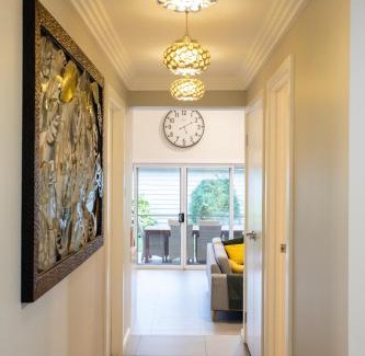 Armidale House | Armidale Cottage on Barney - House 1