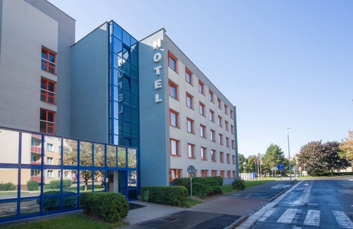 Pardubice Hotel | Arnost