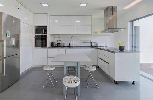 Charneca de Caparica e Sobreda House | Aroeira Luxury House