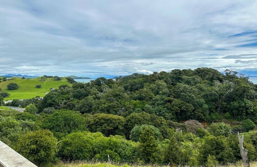 Amodeo Bay Apartment | Aroha A-Frames - Whare Iti
