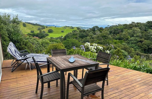 Amodeo Bay Apartment | Aroha A-Frames - Whero