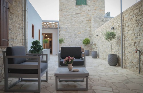 Kato Drys House | Aroma Dryos is agritourism accommodation in Kato Drys Cyprus