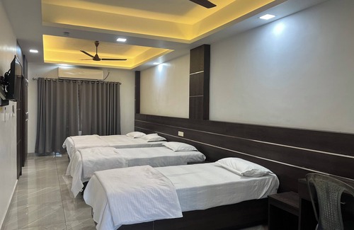 Kalamassery Hotel | Aroma Serviced Villa