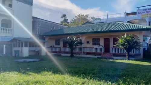Puerto Galera Apartment | Arrians Guest House