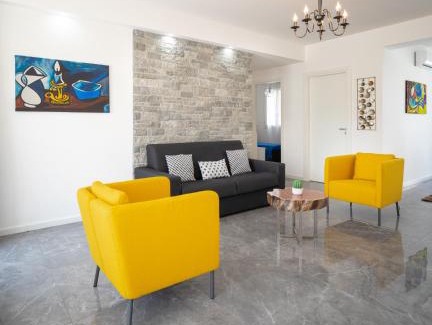 Villa Grazia di Carini Villa | Arricàmpati Apartments Villa & Bringo Car Rental