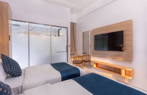 Gulhi Hotel | Arrival Beach and Spa at Gulhi