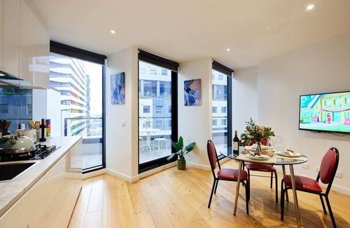 Carlton South Apartment | Arrow on Swanston