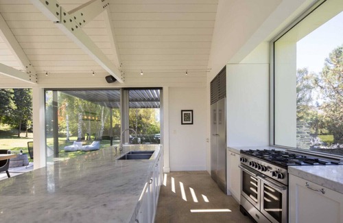 Speargrass Flat House | Arrow Wood | Luxurious & peaceful villa | Modern rural charm